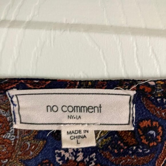 Lovely blue (multi) colored blouse with bell sleeves that tie. Size Large - Picture 4 of 4